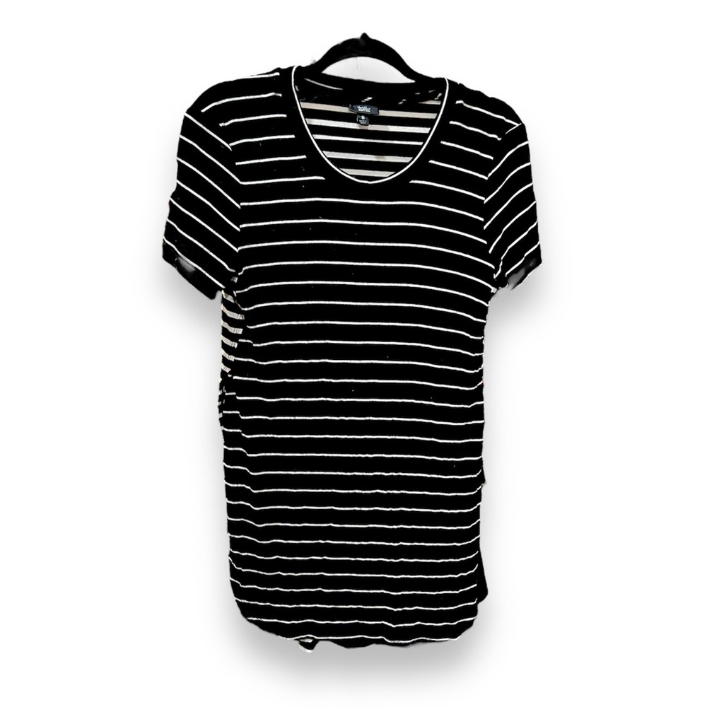 ‼️BUNDLE ONLY‼️ Black & white striped top